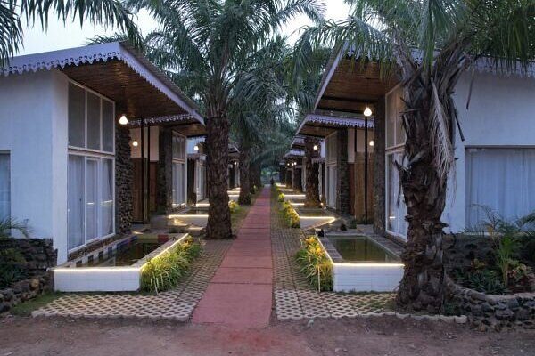 the-sou-palm-resort.jpg